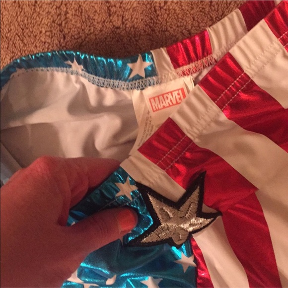 Marvel leggings Size S, M Perfect 4th July Pants - Picture 4 of 7